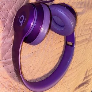 Selling my beats. Gently used just don’t use them anymore!